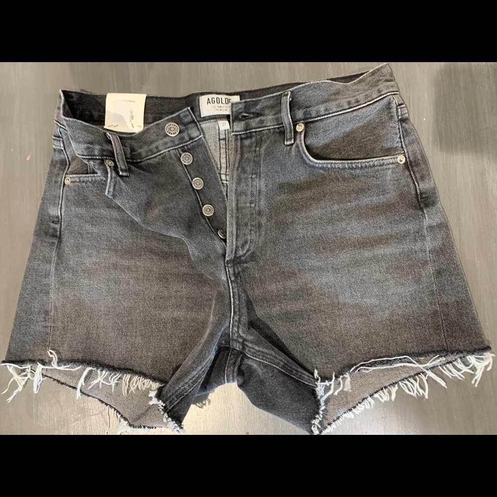 - NWT Micah Boyfriend shorts.